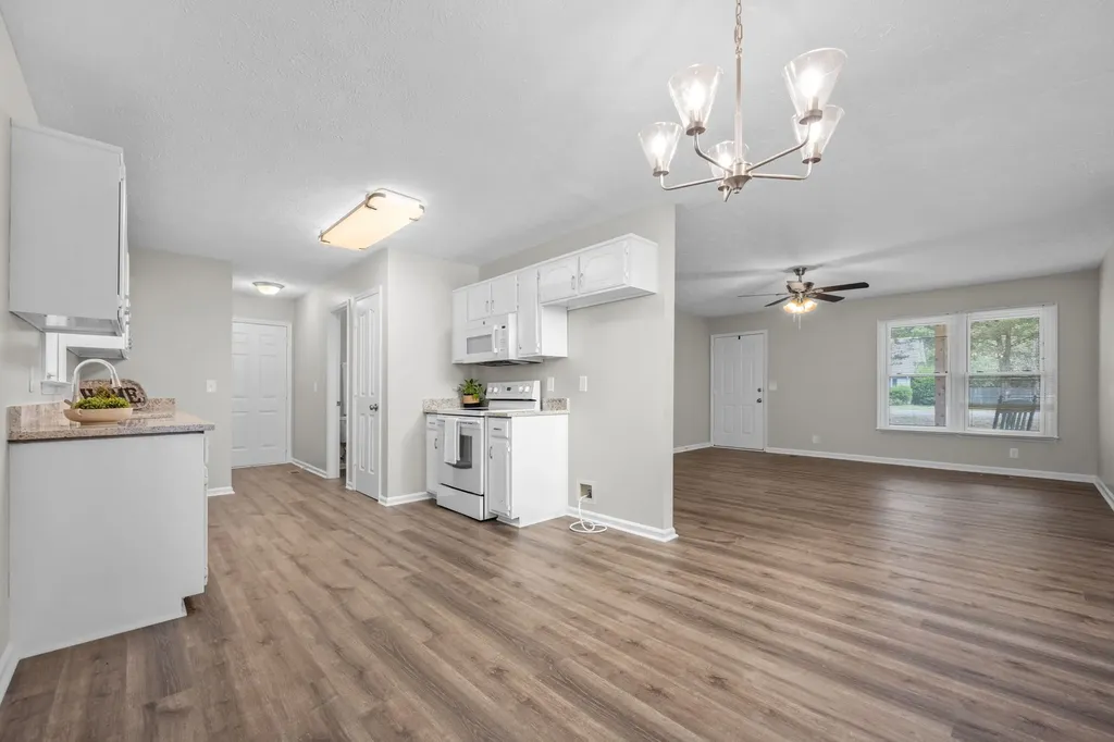 1618 Windy Meadow Drive Christiana TN 37037