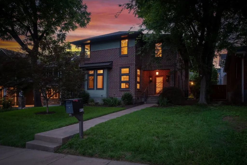 913 Fatherland Street Nashville TN 37206