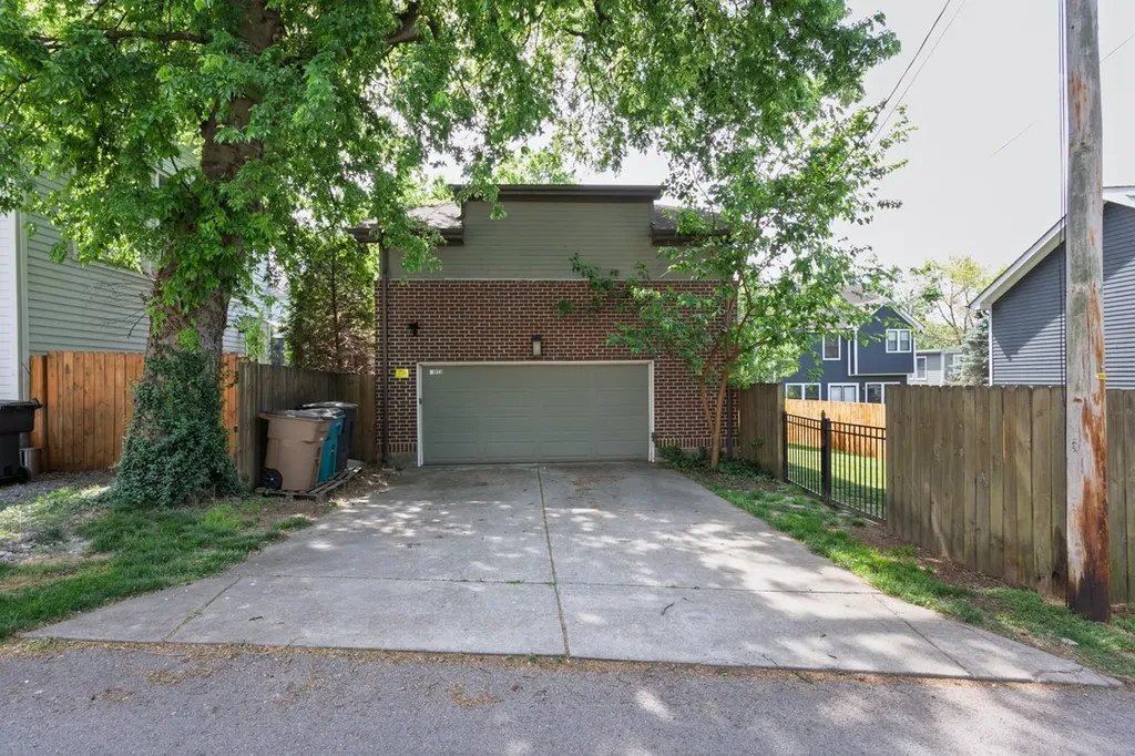 913 Fatherland Street Nashville TN 37206