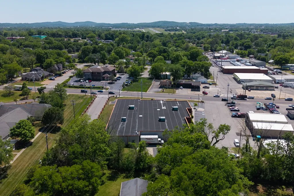 907 W Main Street Lebanon TN 37087