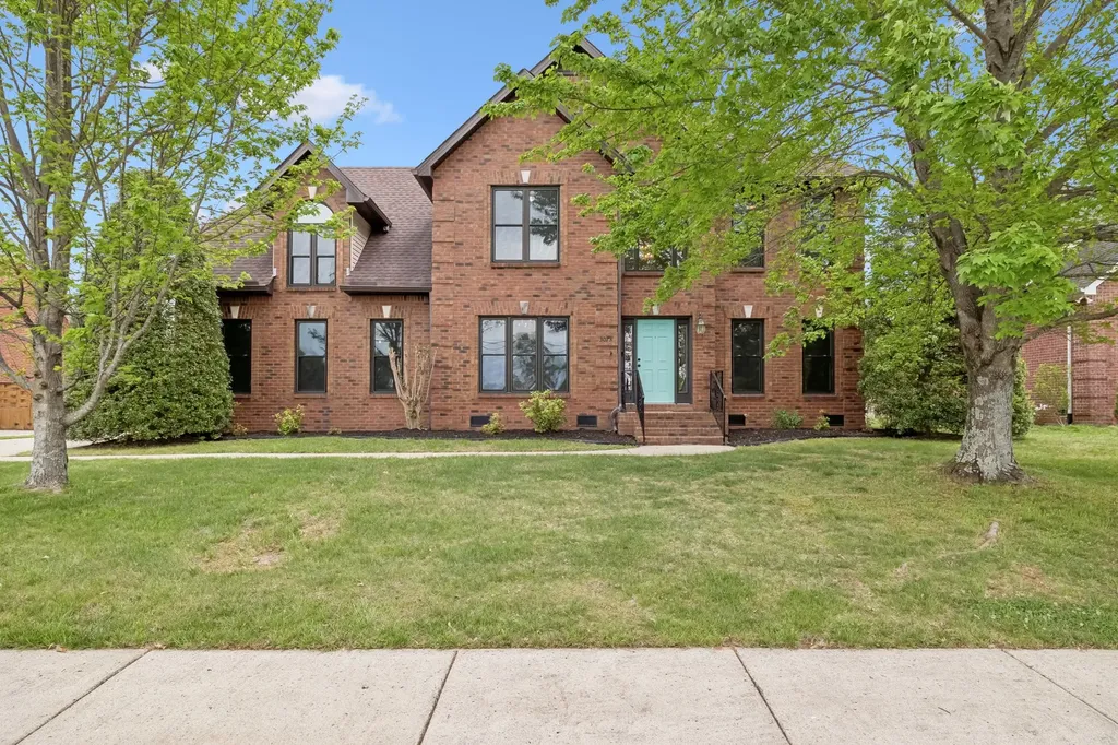 3073 Schoolside Street Murfreesboro TN 37128
