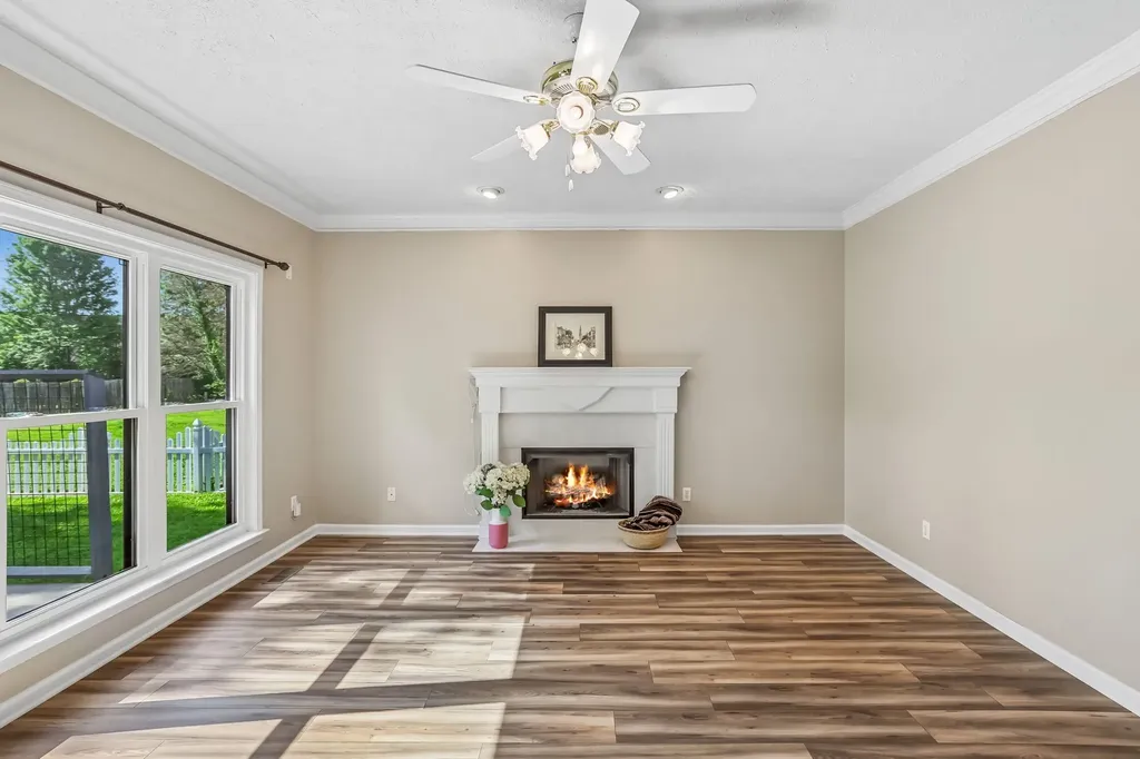 3073 Schoolside Street Murfreesboro TN 37128