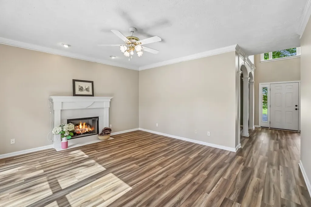 3073 Schoolside Street Murfreesboro TN 37128