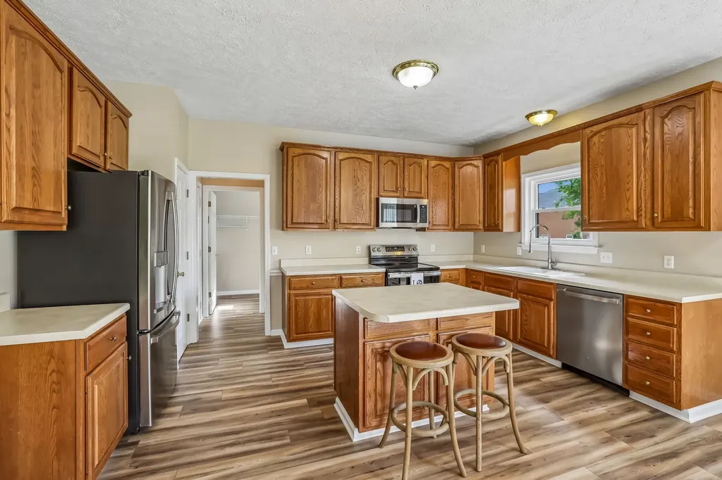 3073 Schoolside Street Murfreesboro TN 37128