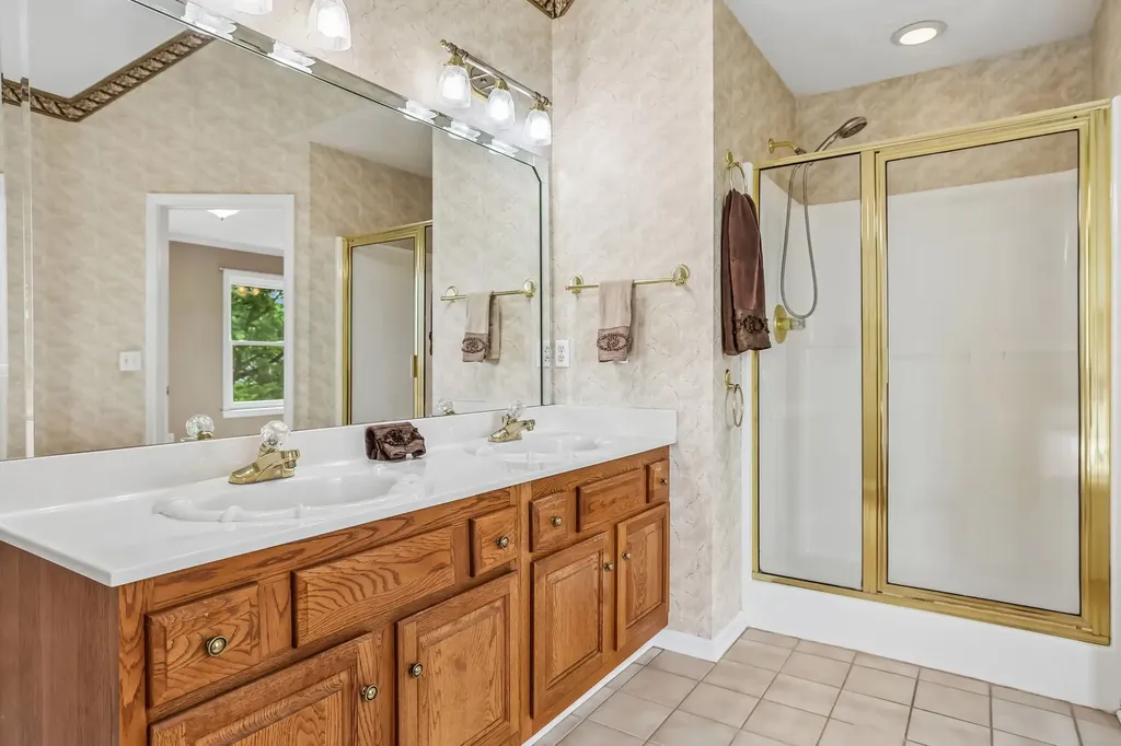 3073 Schoolside Street Murfreesboro TN 37128