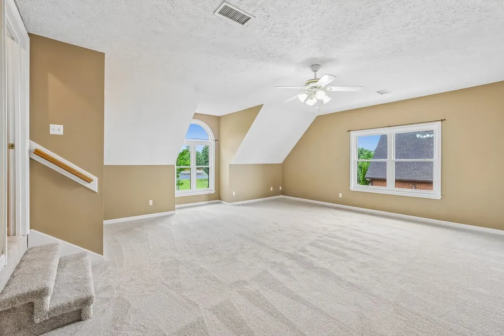 3073 Schoolside Street Murfreesboro TN 37128