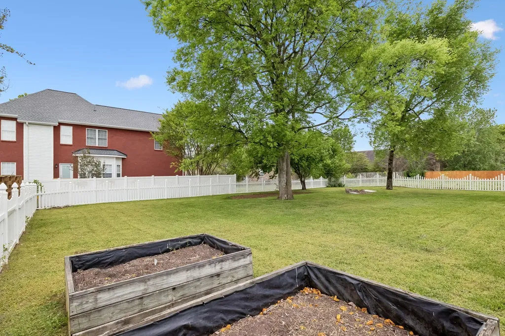 3073 Schoolside Street Murfreesboro TN 37128