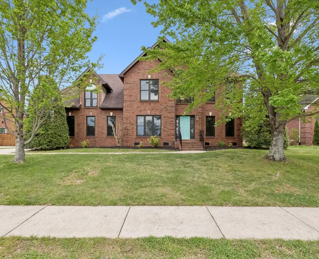 3073 Schoolside Street Murfreesboro TN 37128