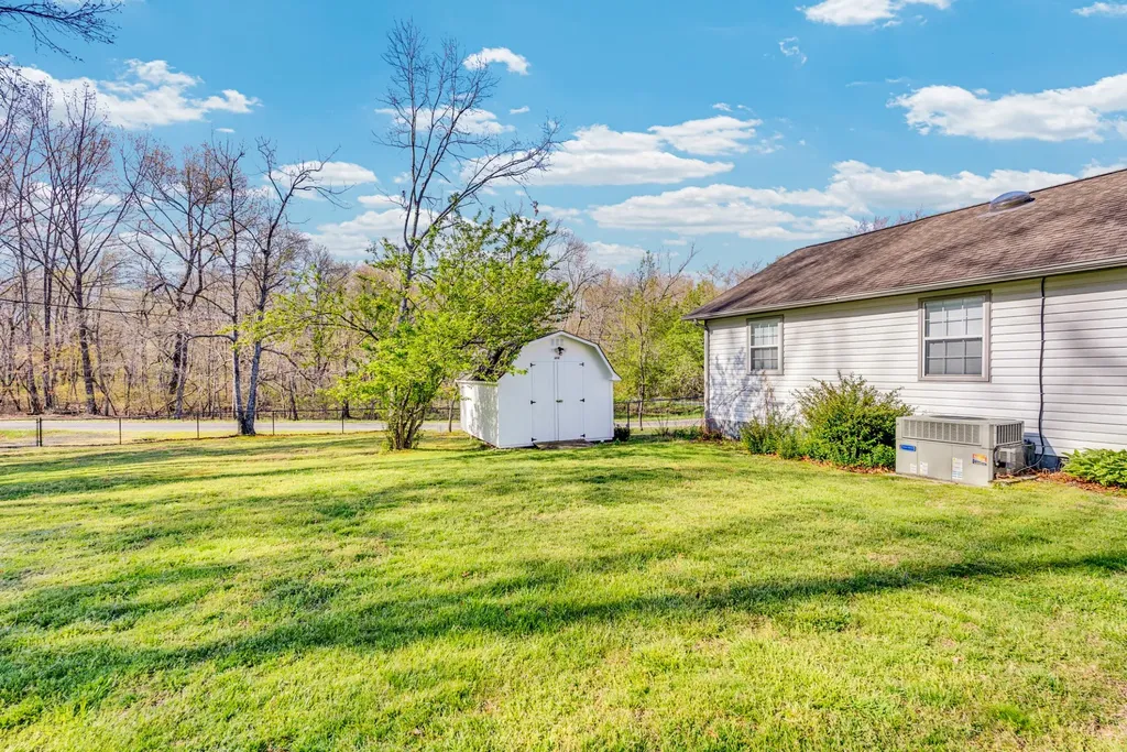 2016 Shalako Drive Crossville TN 38572