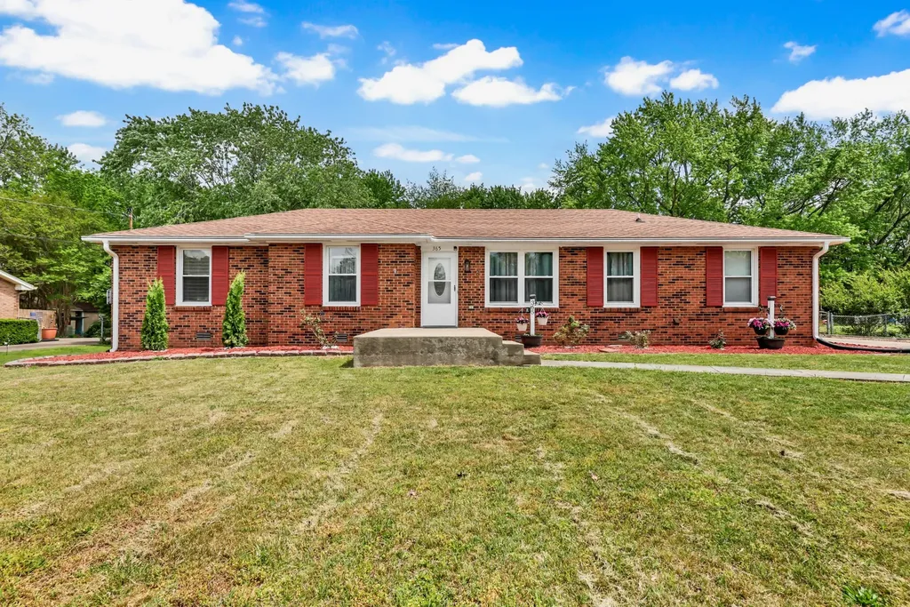 365 Sandlewood Drive Clarksville TN 37040