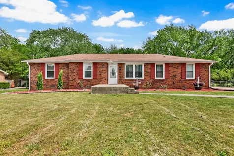 365 Sandlewood Drive Clarksville TN 37040