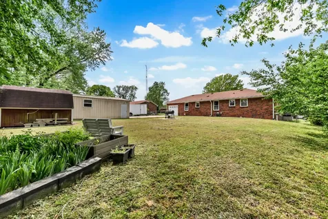 365 Sandlewood Drive Clarksville TN 37040
