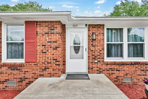 365 Sandlewood Drive Clarksville TN 37040