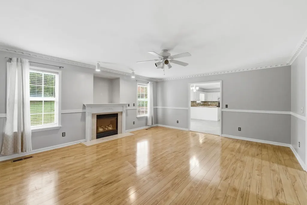 233 Briarcotes Circle La Vergne TN 37086