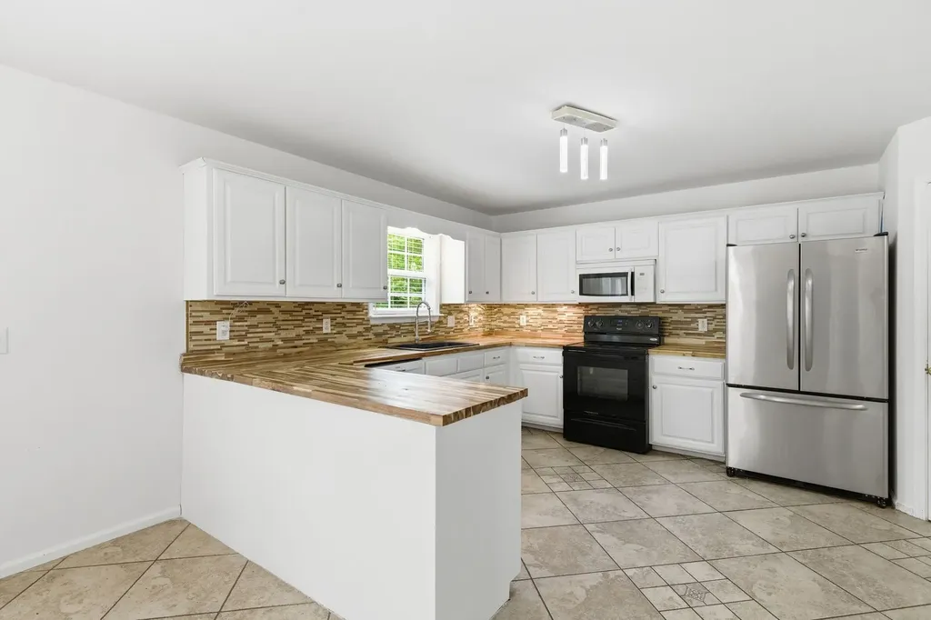 233 Briarcotes Circle La Vergne TN 37086