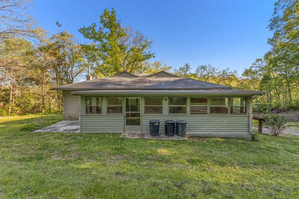 7680 Charlotte Pike Nashville TN 37209