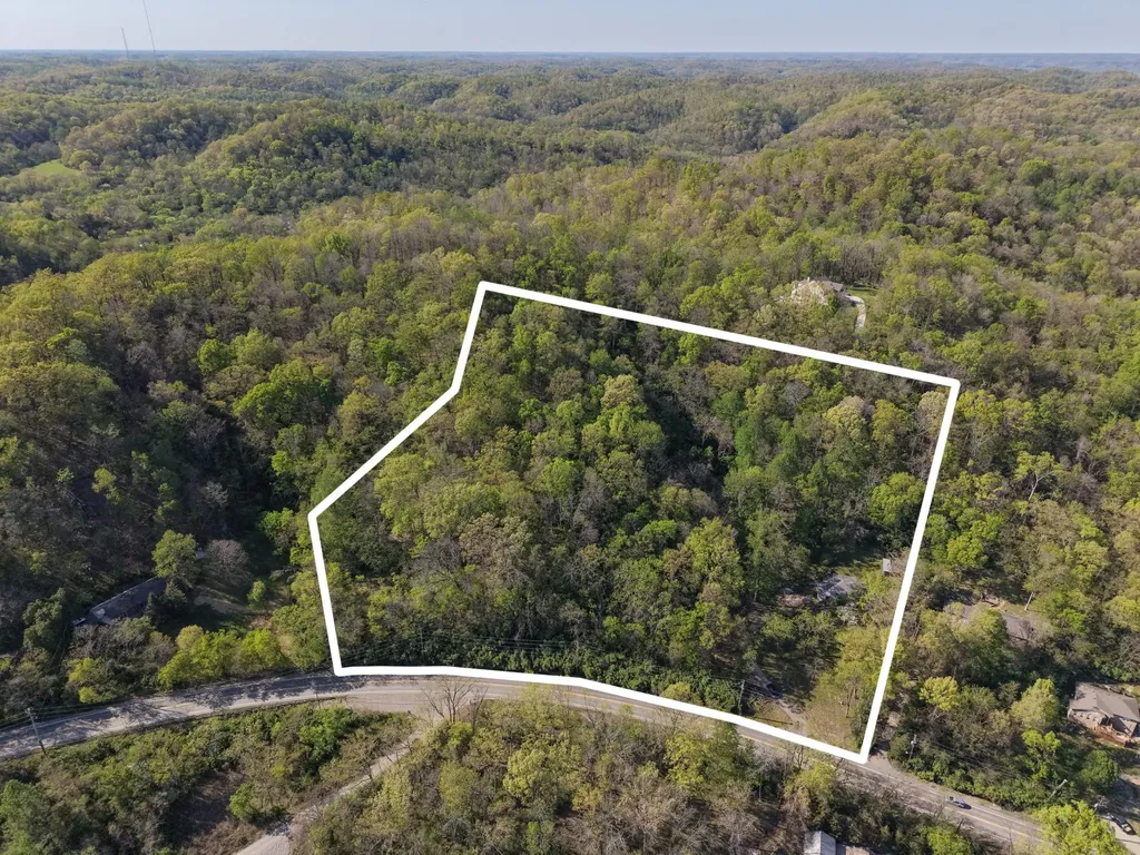 7680 Charlotte Pike Nashville TN 37209