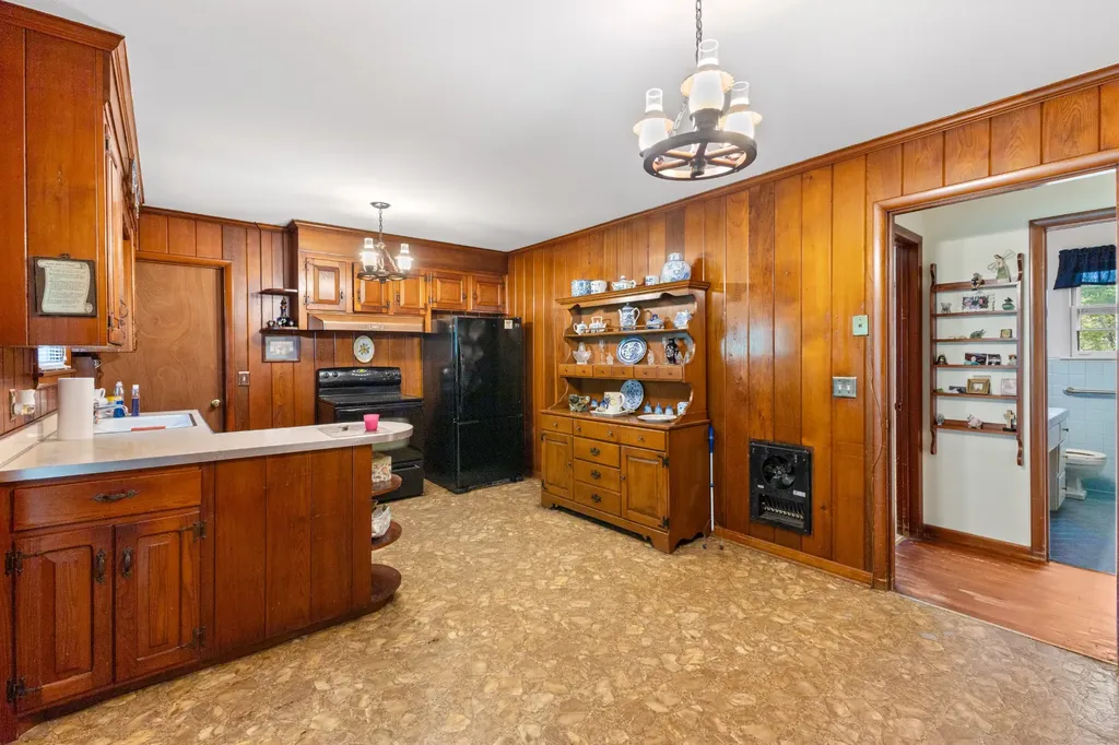 7680 Charlotte Pike Nashville TN 37209