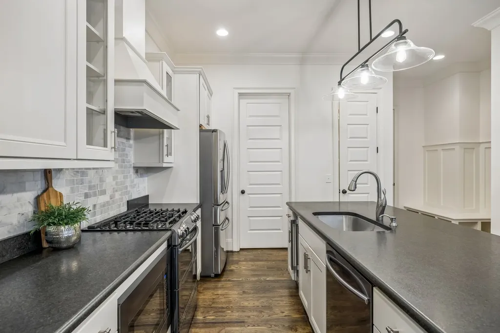 2803A White Oak Drive Nashville TN 37215