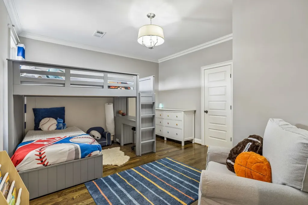 2803A White Oak Drive Nashville TN 37215