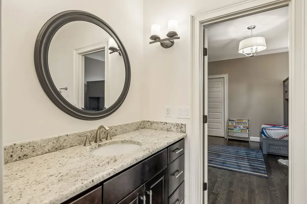 2803A White Oak Drive Nashville TN 37215