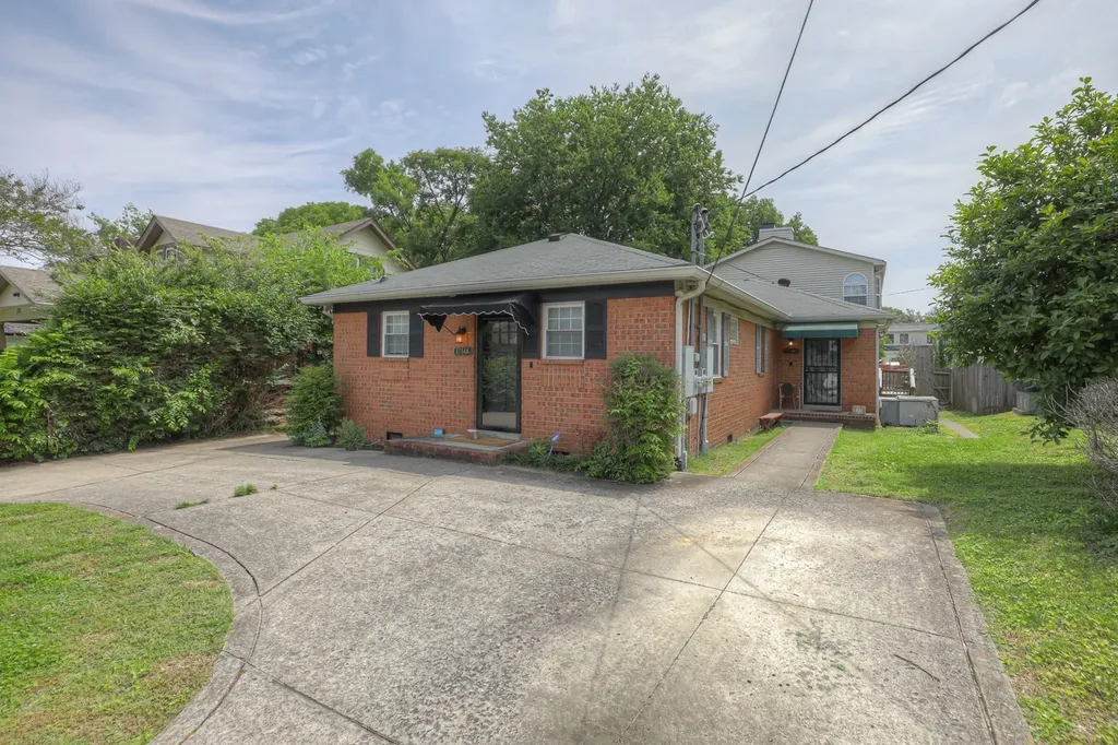 1714B Villa Place Nashville TN 37212