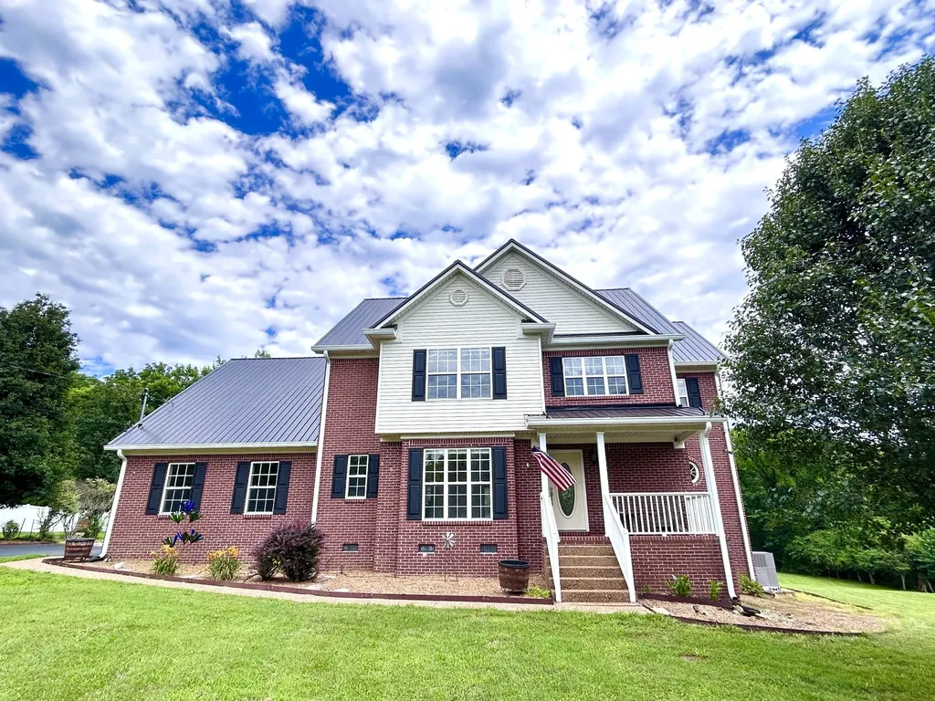 1109 Stonehenge Court Columbia TN 38401