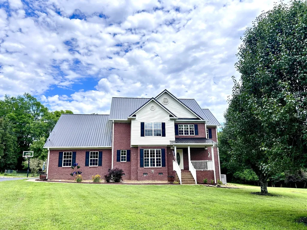 1109 Stonehenge Court Columbia TN 38401