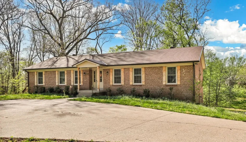 720 Vaughan Road Clarksville TN 37043