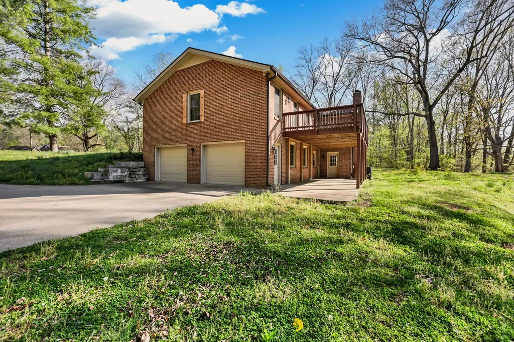 720 Vaughan Road Clarksville TN 37043