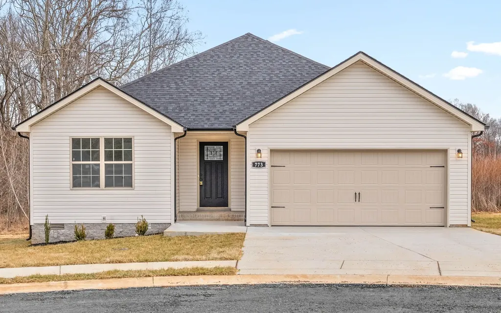 318 Tisha Court Clarksville TN 37042