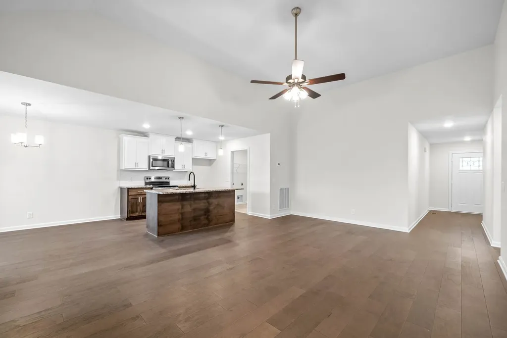 318 Tisha Court Clarksville TN 37042
