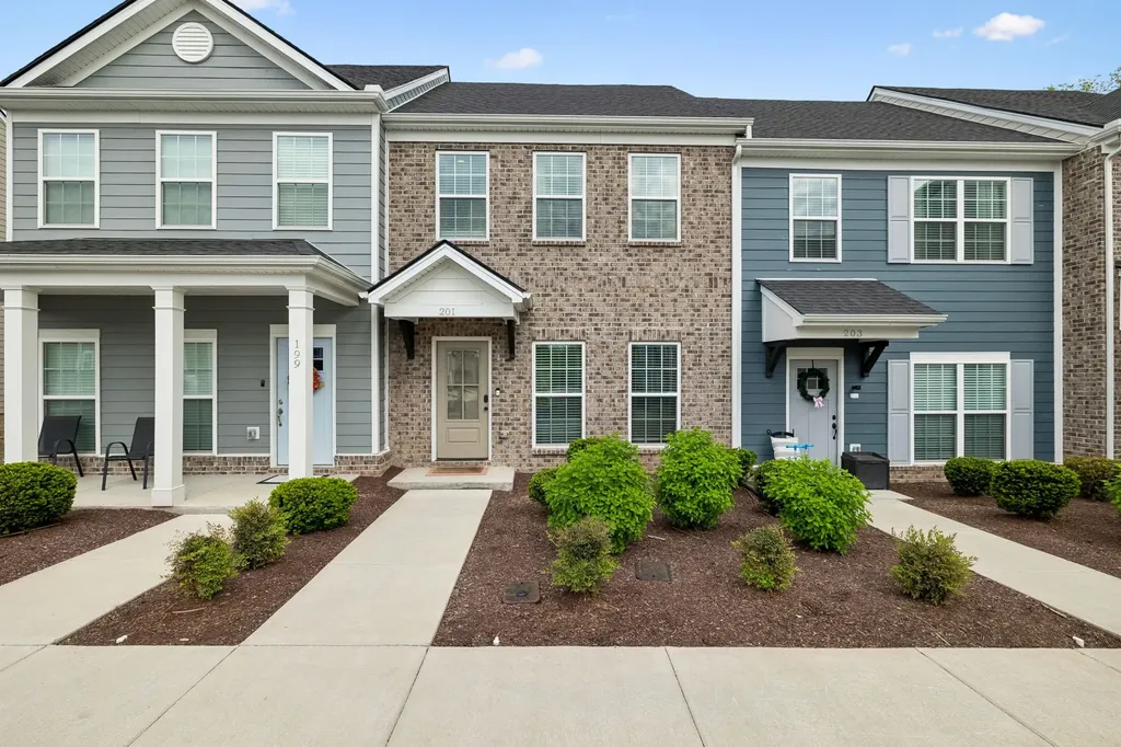 201 Harvard Drive Gallatin TN 37066