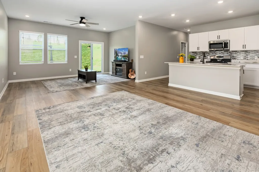 3342 Steadman Street Columbia TN 38401