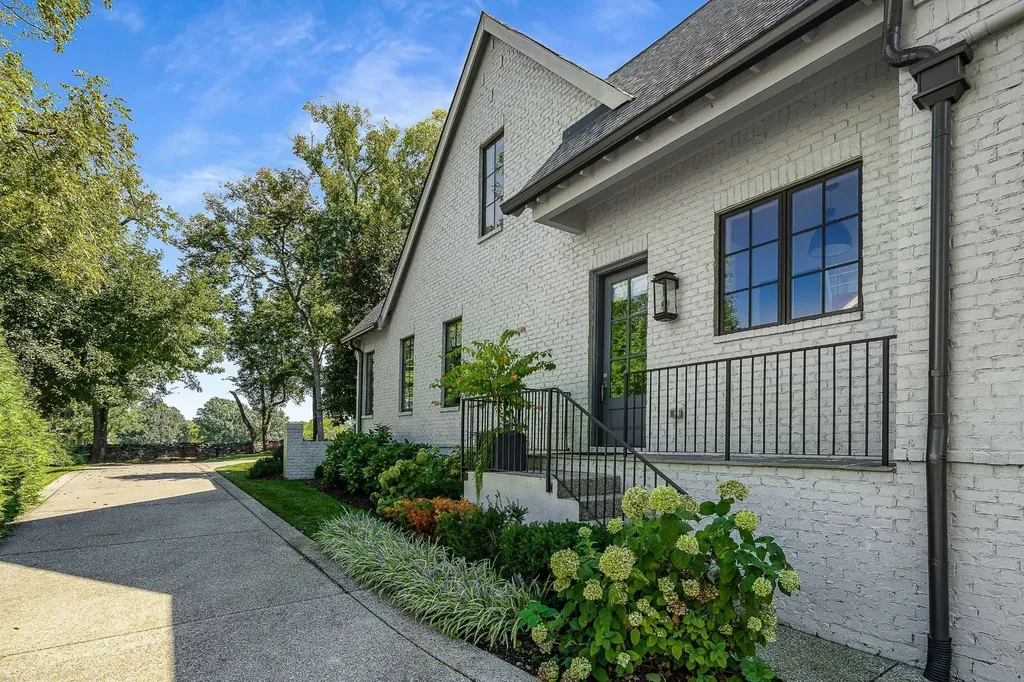115 Page Road Nashville TN 37205