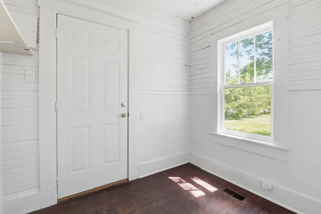211 SE Atlantic Street Tullahoma TN 37388