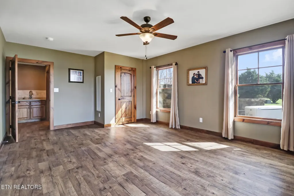 1201 Bridle Trail Spencer TN 38585