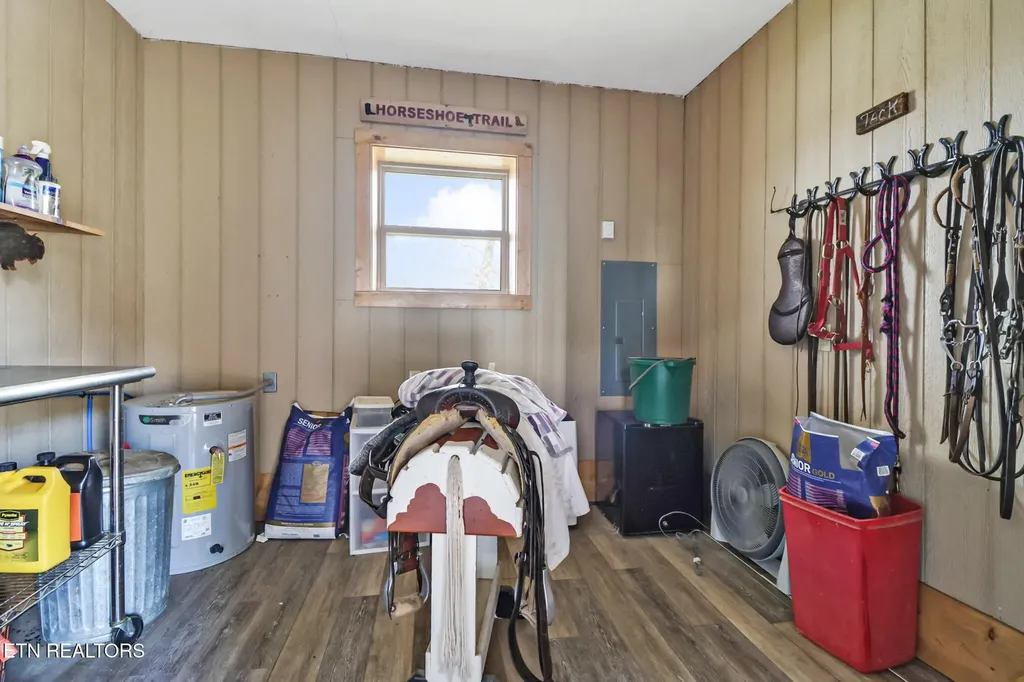 1201 Bridle Trail Spencer TN 38585