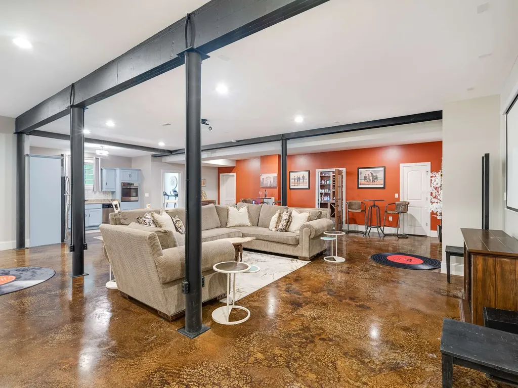 4613 General Lowrey Drive Nashville TN 37215