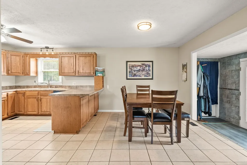 674 Lakeside Drive Springfield TN 37172
