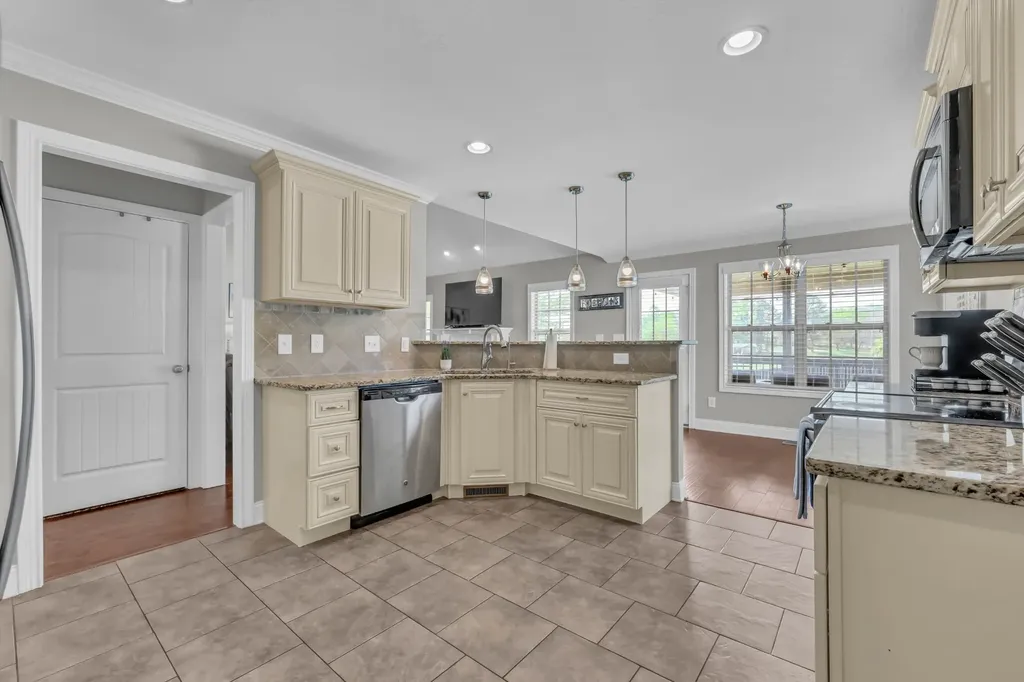 2212 Ellington Gait Drive Clarksville TN 37043