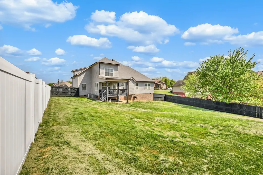 2212 Ellington Gait Drive Clarksville TN 37043