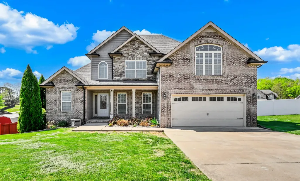 2212 Ellington Gait Drive Clarksville TN 37043