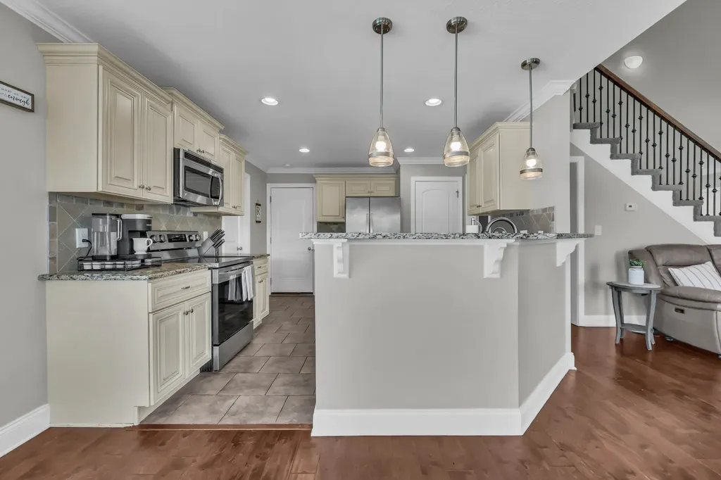 2212 Ellington Gait Drive Clarksville TN 37043