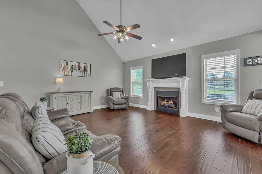 2212 Ellington Gait Drive Clarksville TN 37043