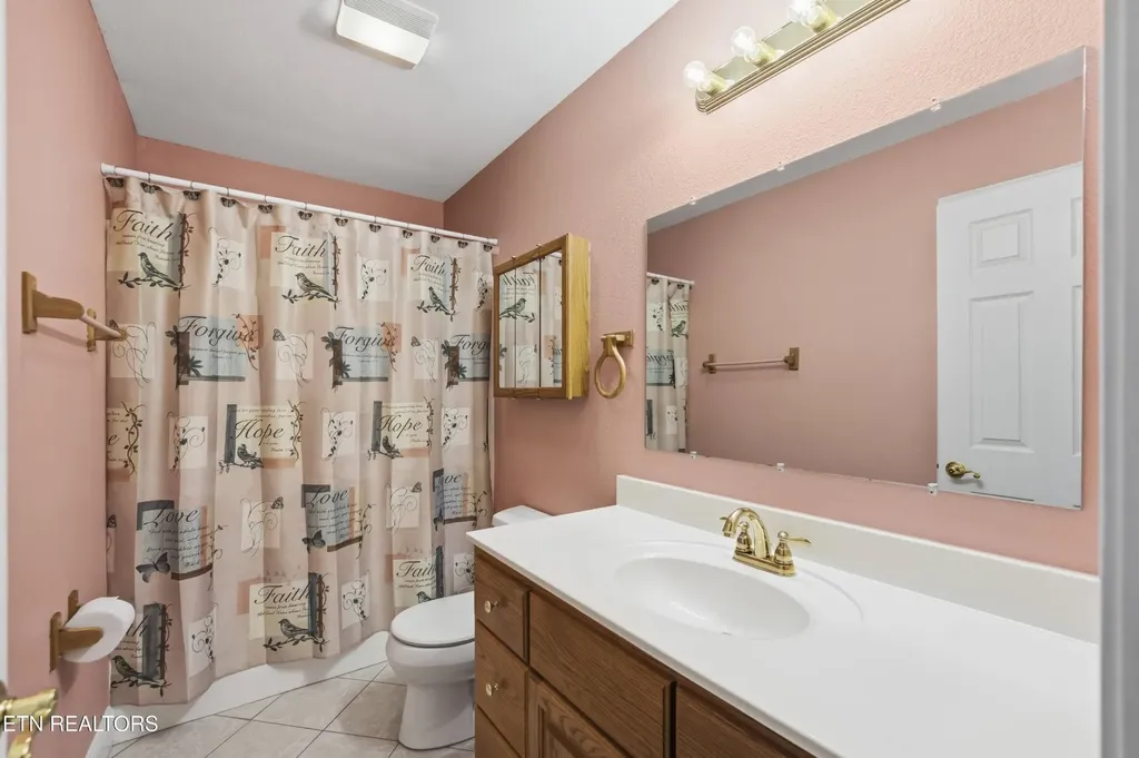 240 Carriage Drive Crossville TN 38555