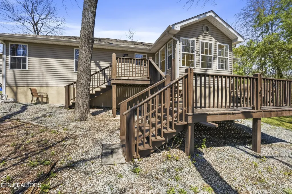 240 Carriage Drive Crossville TN 38555
