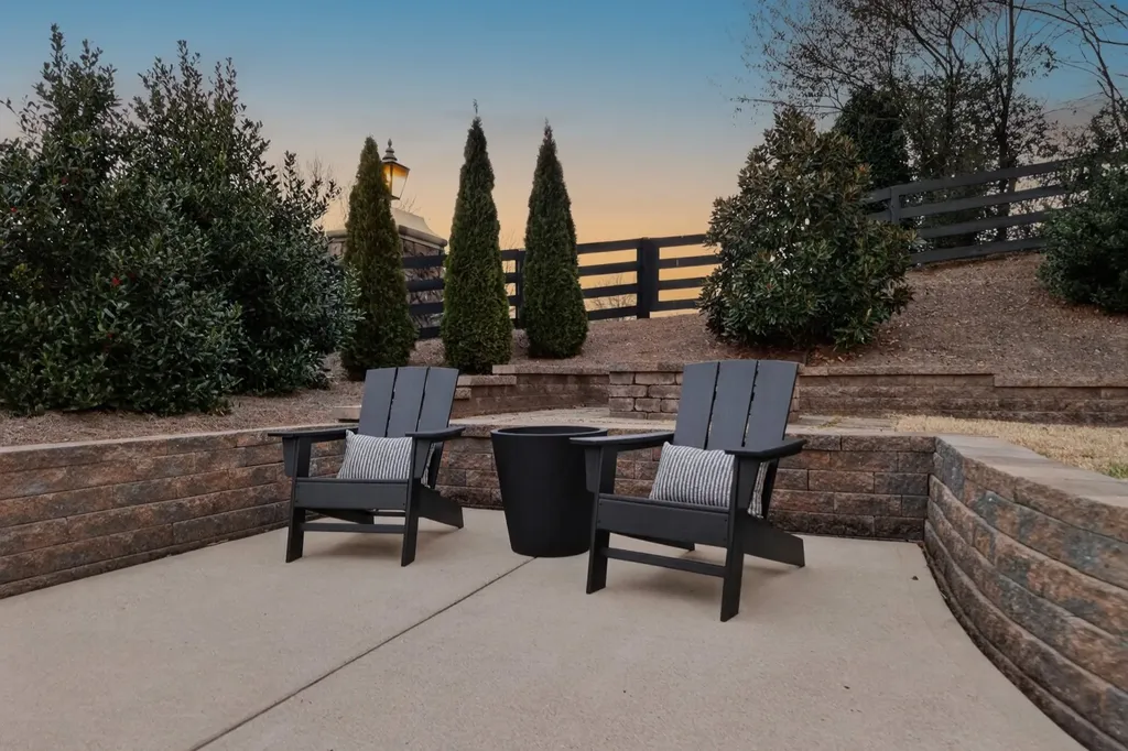 998 Spruce Ridge Lane Spring Hill TN 37174