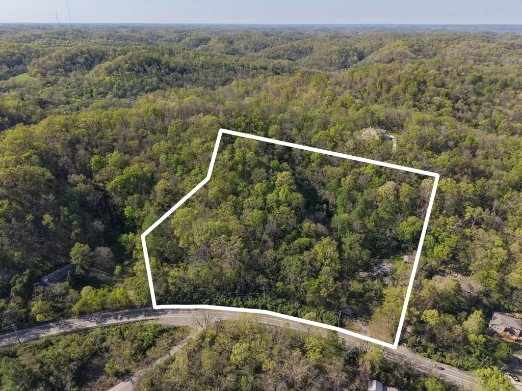 7680 Charlotte Pike Nashville TN 37209