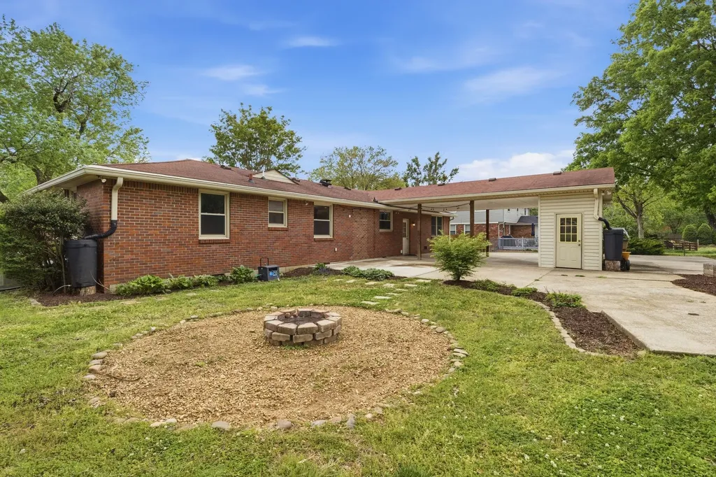 510 Rochelle Drive Nashville TN 37220